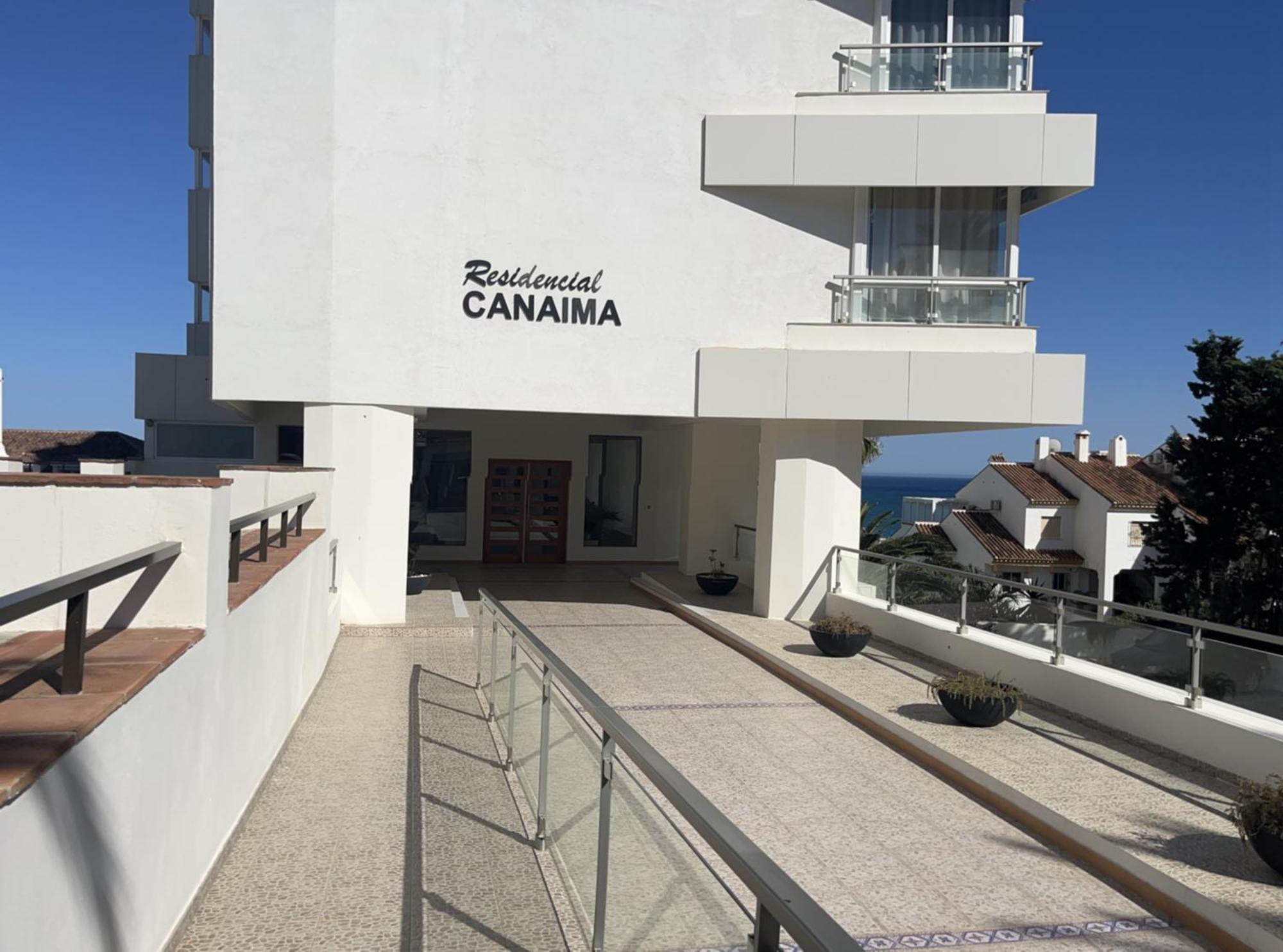 Stunning Apartment 50 Meters From The Sea Беналмадена Екстериор снимка
